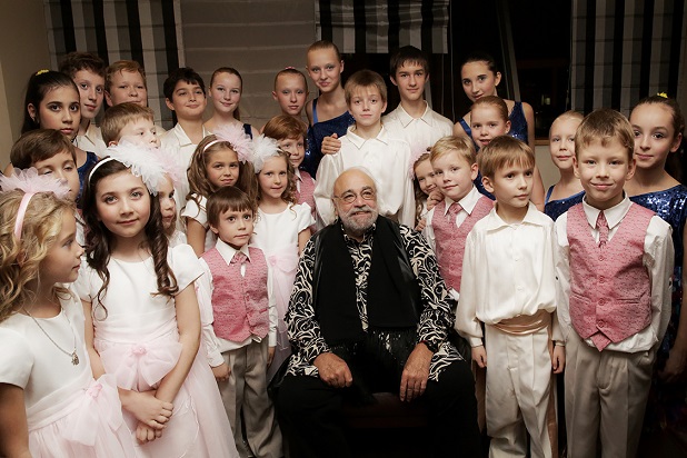 Демис Руссос